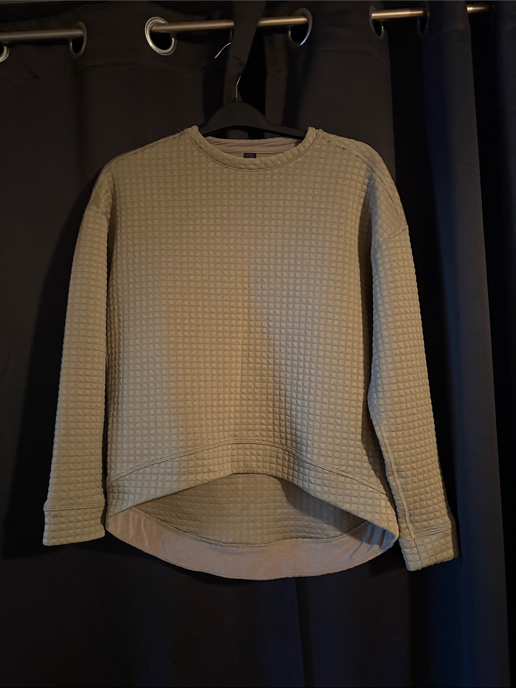 Nobull Beige Waffle-Knit High-Low Crewneck Sweater